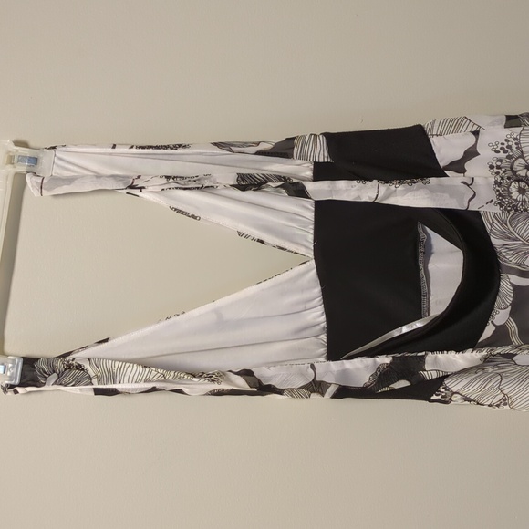 Accomplice Women's Black and White Floral Halter Midi Size Medium Dress - Picture 4 of 9